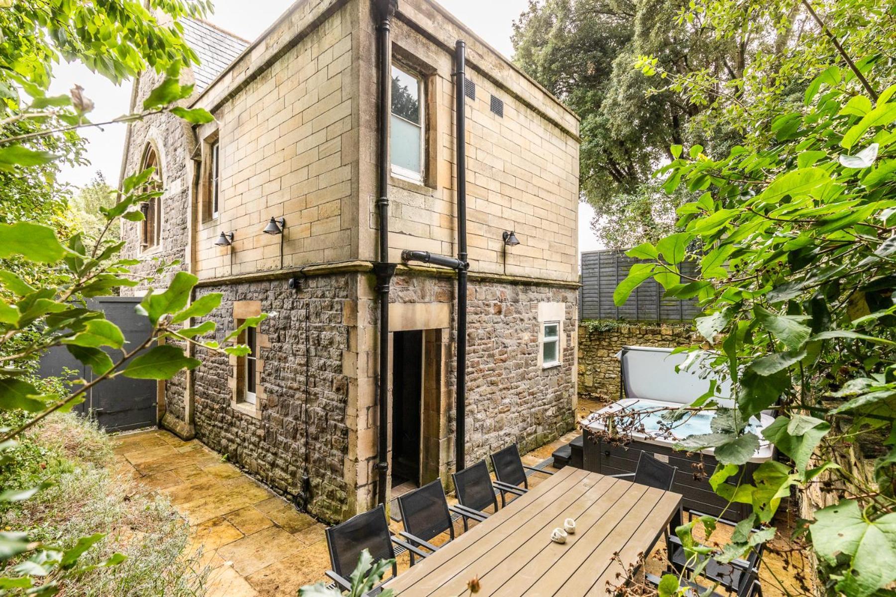Locksbrook Lodge - Hot Tub - Spacious Outdoor Space バース エクステリア 写真
